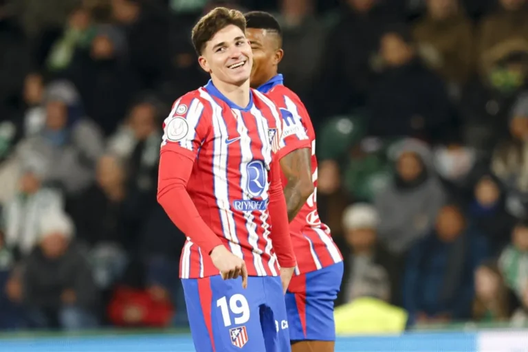 Atlético Madrid blindó a Julián Álvarez: solo lo venderá si pagan su cláusula de 500 millones de euros